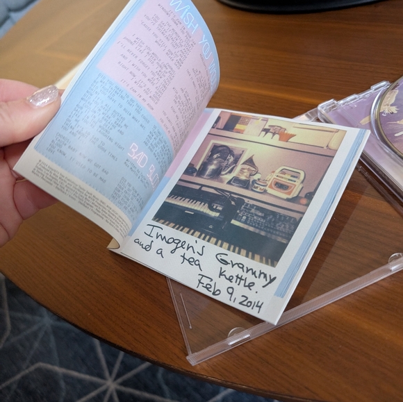 3/$10 Taylor Swift 1989 CD - Picture 8 of 10